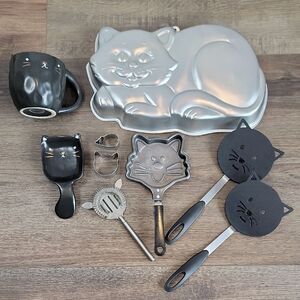 Cat-Themed Kitchen Junk Drawer Wilton 1987 Cake Pan